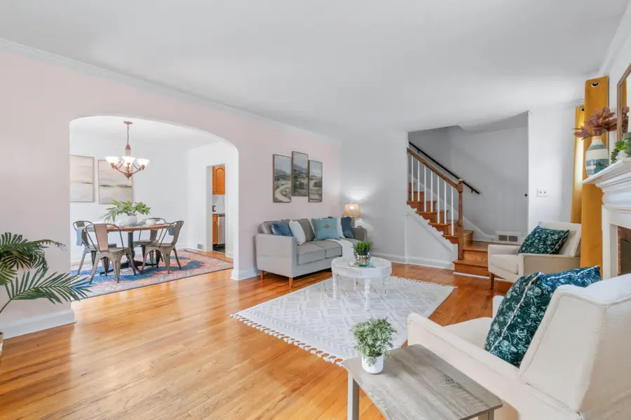 419 Locust Dr, Catonsville, MD 21228 - #2
