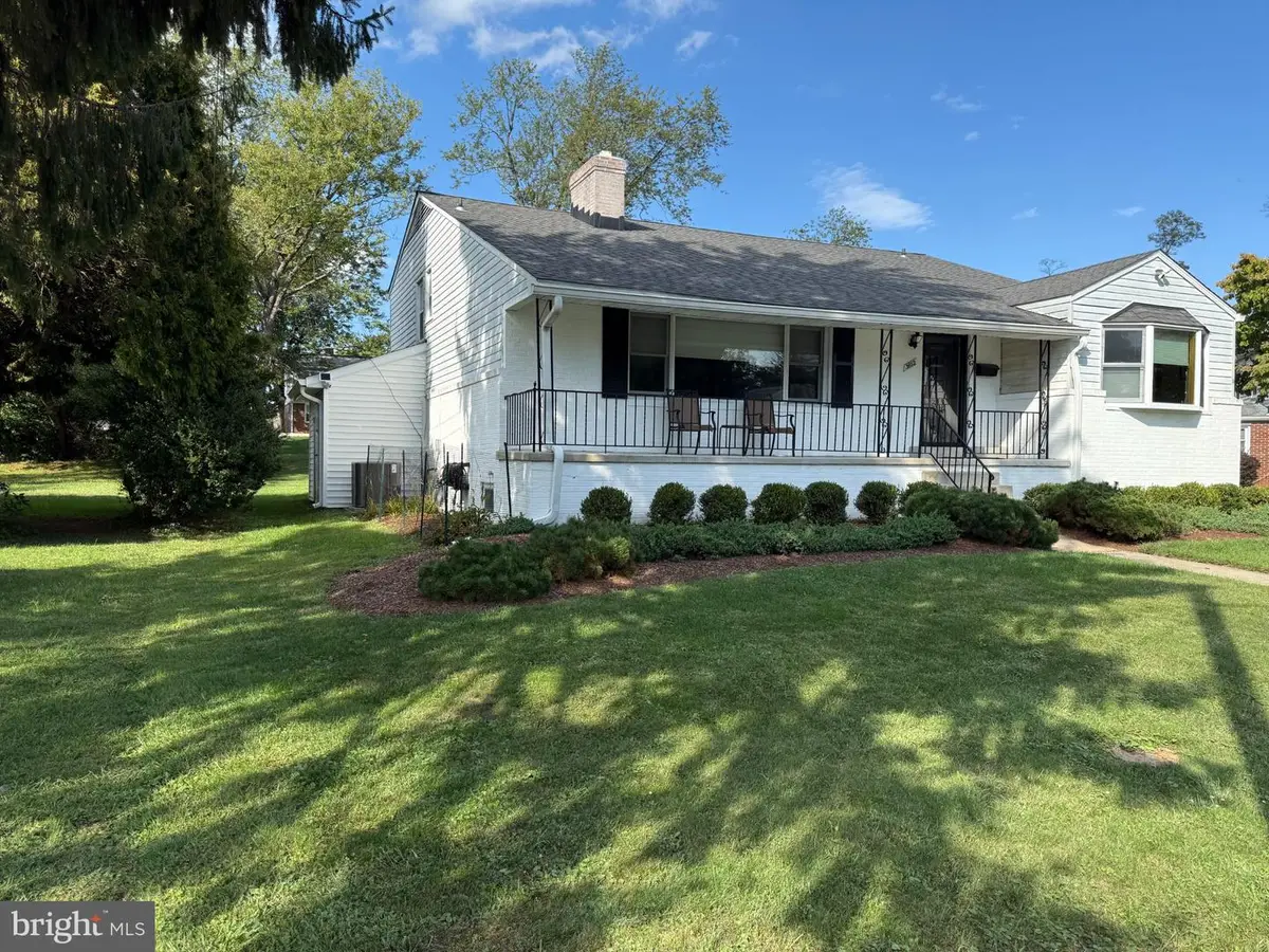 3102 Hatton Rd, Baltimore, MD 21208 - #1