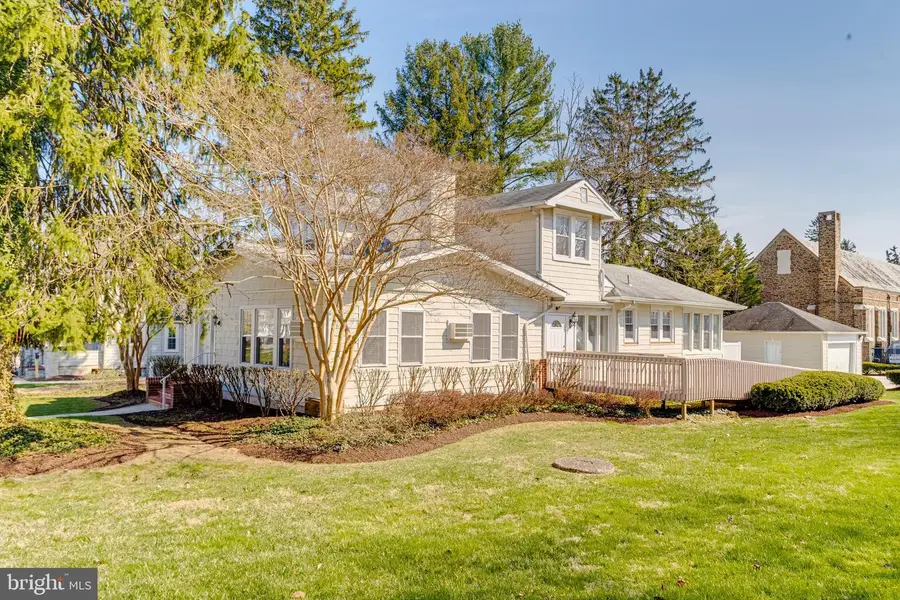 407 W Pennsylvania Ave, Towson, MD 21204 - #3
