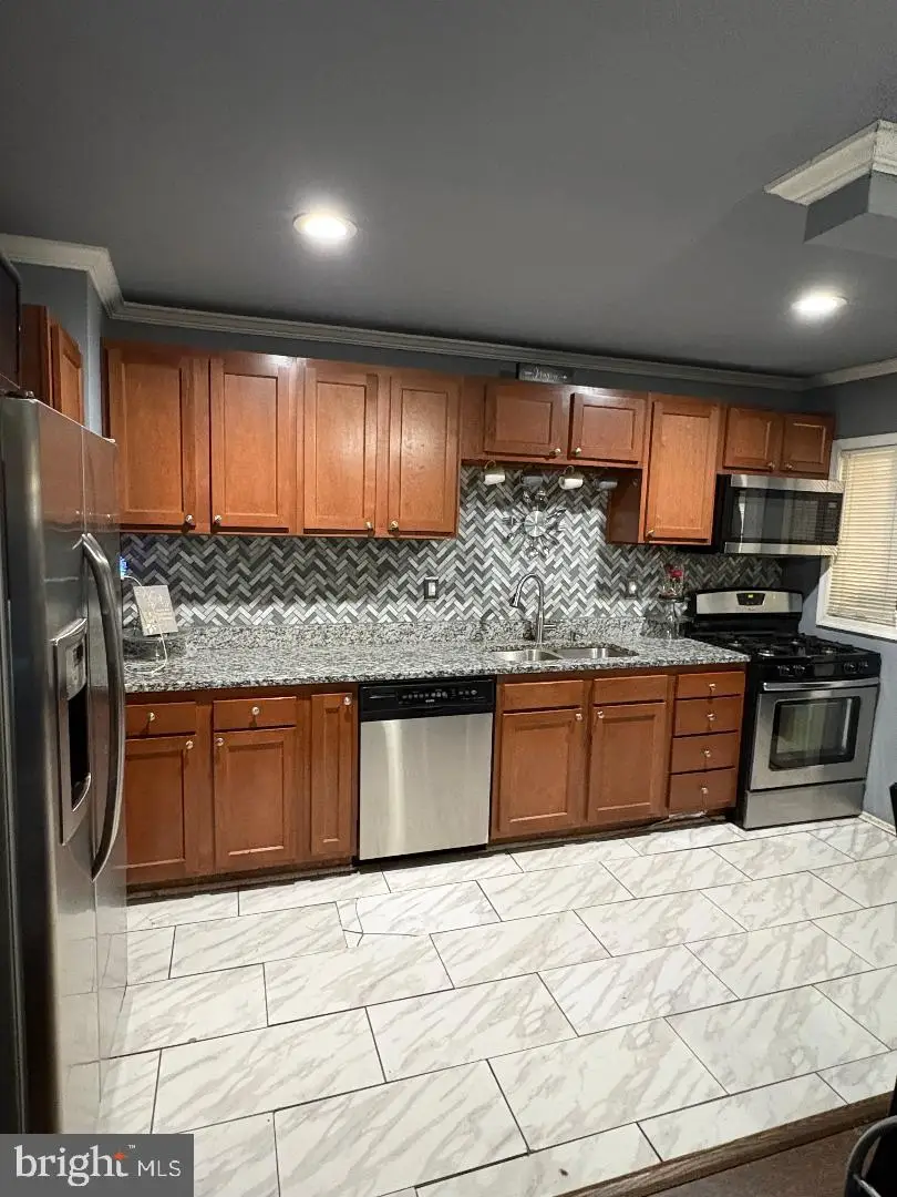 856 Jeannette Ave, Baltimore, MD 21222 - #2