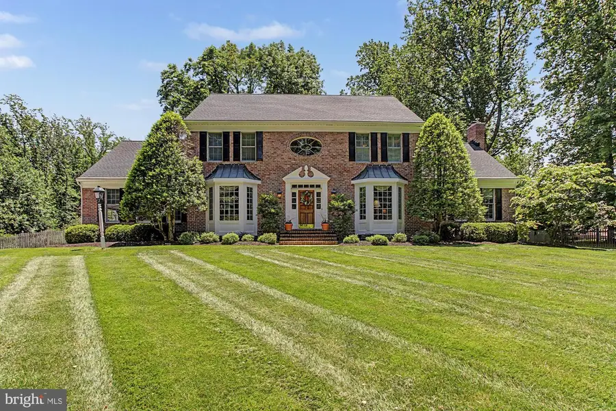 1 Lakecrest Ct, Towson, MD 21286 - #2