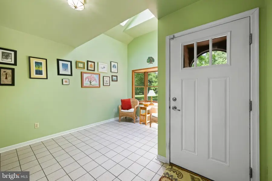29 Maple Ave, Catonsville, MD 21228 - #3