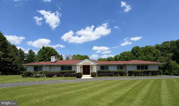 4 Jonathans Ct, COCKEYSVILLE, MD 21030