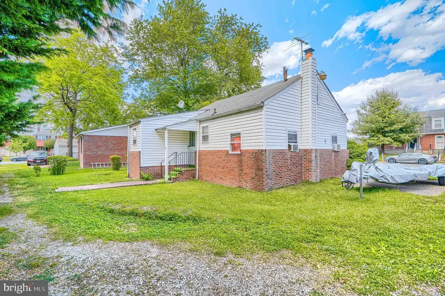 502 Grovethorn Rd, Middle River, MD 21220 - #2