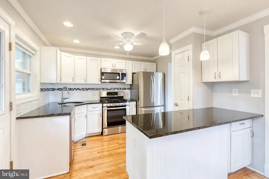 127 Dublin Dr, Lutherville Timonium, MD 21093 - #2