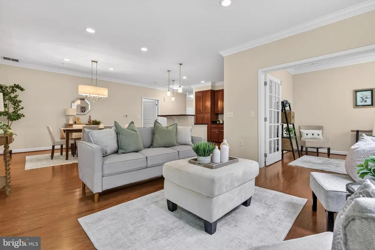 11 Clay Lodge Ln #104, Baltimore, MD 21228 - #1