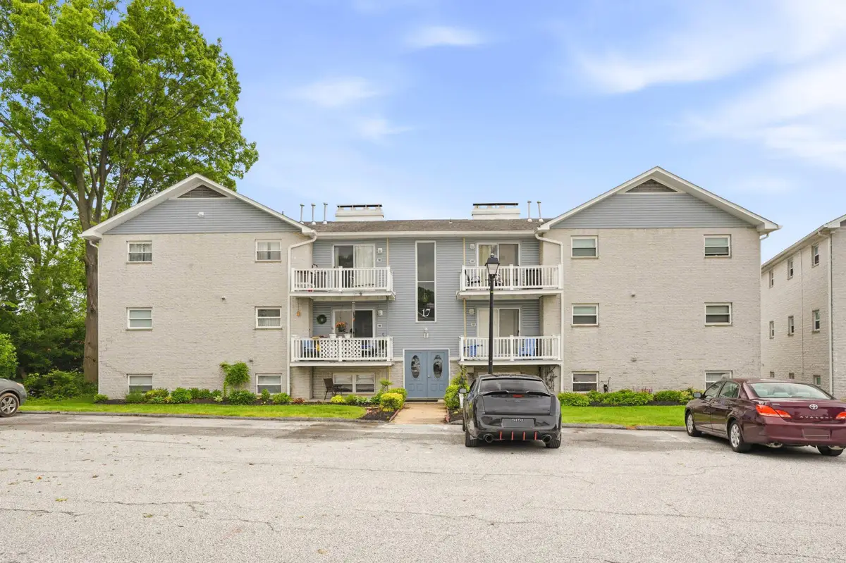 17 Warren Lodge Ct #1c, Cockeysville, MD 21030 - #1