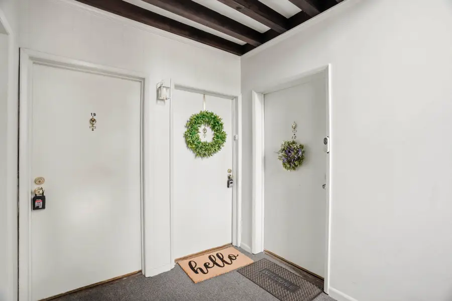 17 Warren Lodge Ct #1c, Cockeysville, MD 21030 - #2