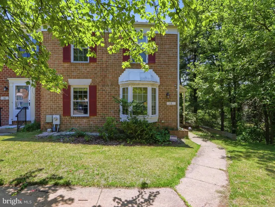 13 Courtwood Dr, Pikesville, MD 21208 - #3