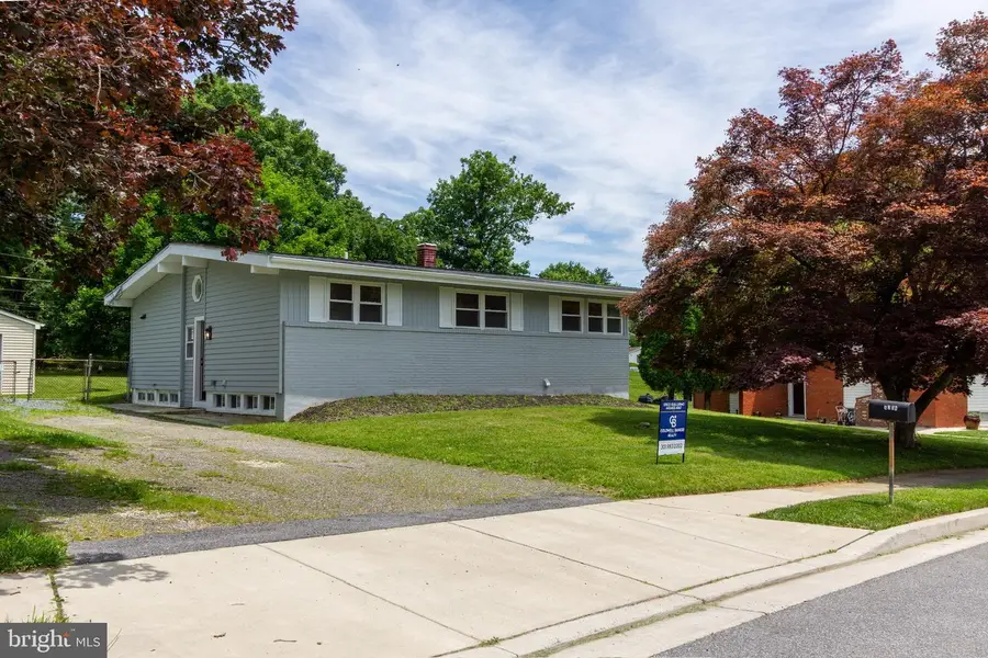 8206 Arrowhead Rd, Pikesville, MD 21208 - #3