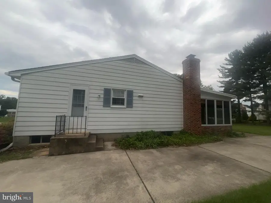 8 Monroe Field Ct, Baltimore, MD 21228 - #2