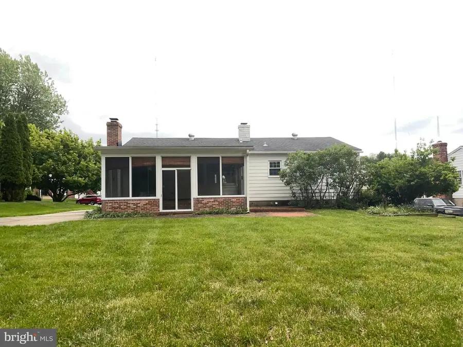 8 Monroe Field Ct, Baltimore, MD 21228 - #3