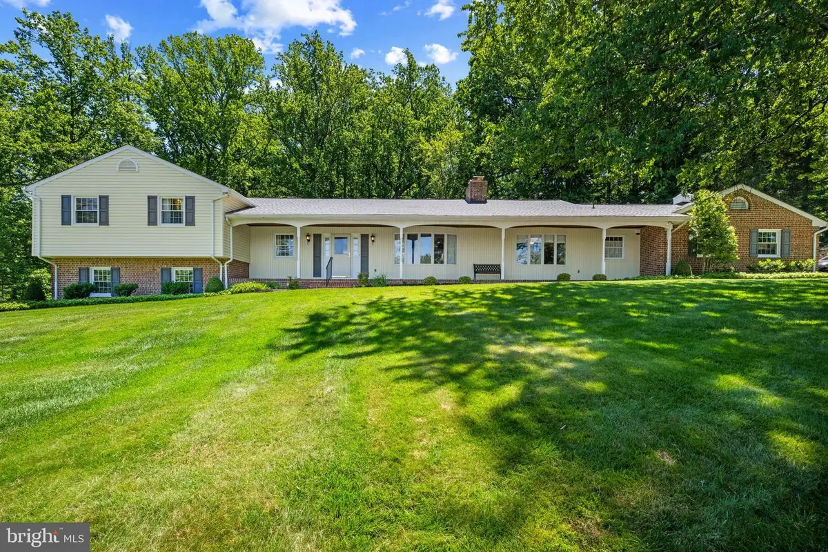 6 Stonehurst Rd, Phoenix, MD 21131 - #1