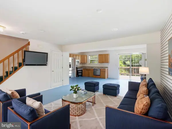 8812 Fox Cir, PERRY HALL, MD 21128