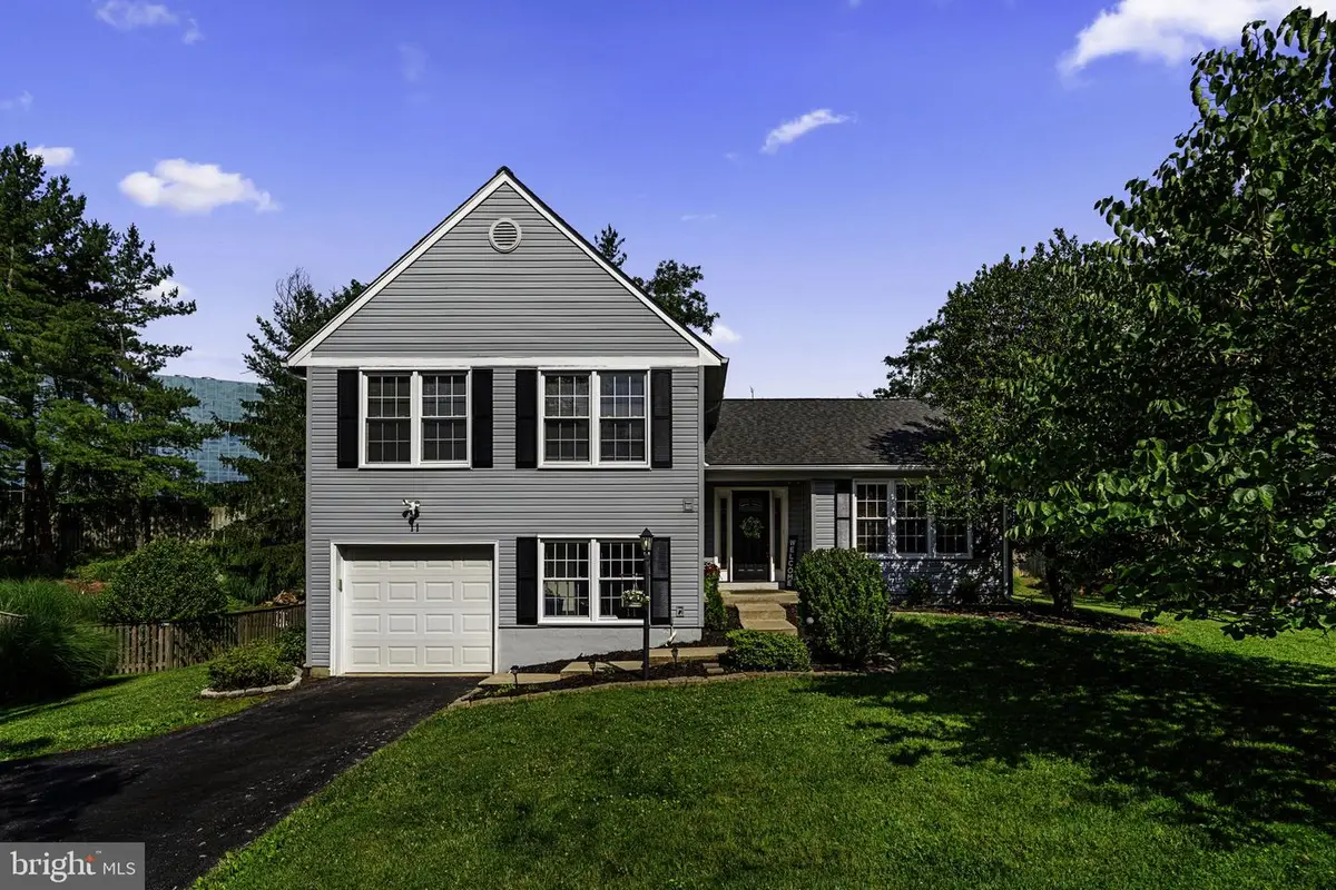 11 Pheasant Run Ct, Lutherville Timonium, MD 21093 - #1