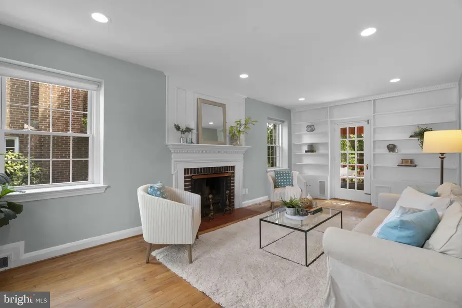 35 Tanglewood Rd, Baltimore, MD 21228 - #3