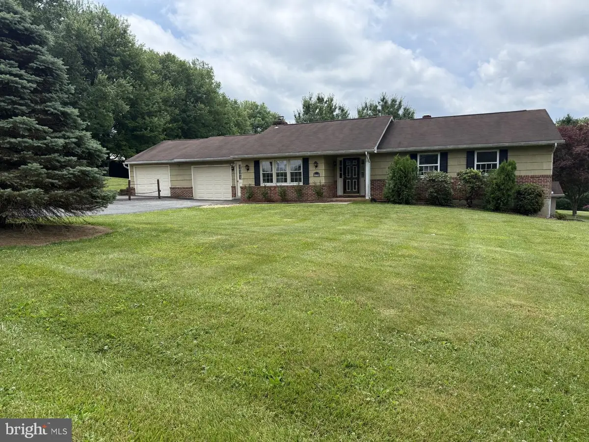 5613 Sharon Dr, Glen Arm, MD 21057 - #1