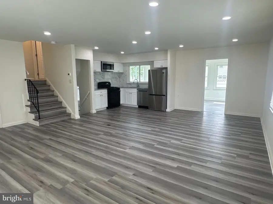 1028 Hartmont Rd, Catonsville, MD 21228 - #3