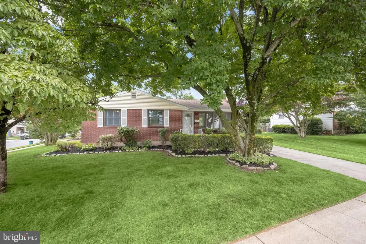 128 S Hilltop Rd, Catonsville, MD 21228 - #1