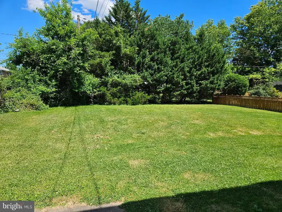 8423 Thornton Rd, Lutherville Timonium, MD 21093 - #2