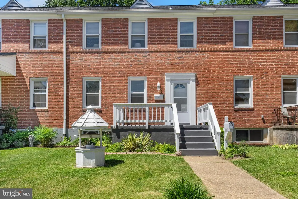 38 Briarwood Rd, Catonsville, MD 21228 - #1