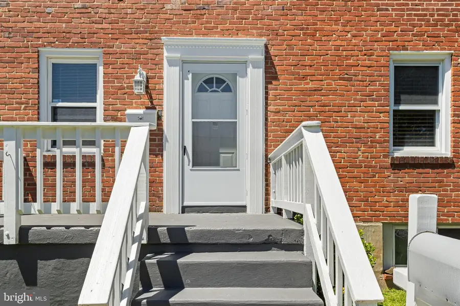 38 Briarwood Rd, Catonsville, MD 21228 - #3