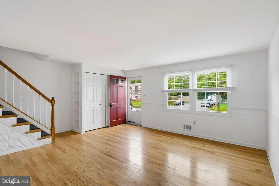 3256 Ryerson Cir, Baltimore, MD 21227 - #3