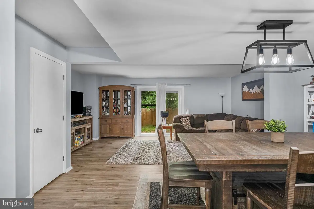 9238 Bellbeck Rd, Parkville, MD 21234 - #1