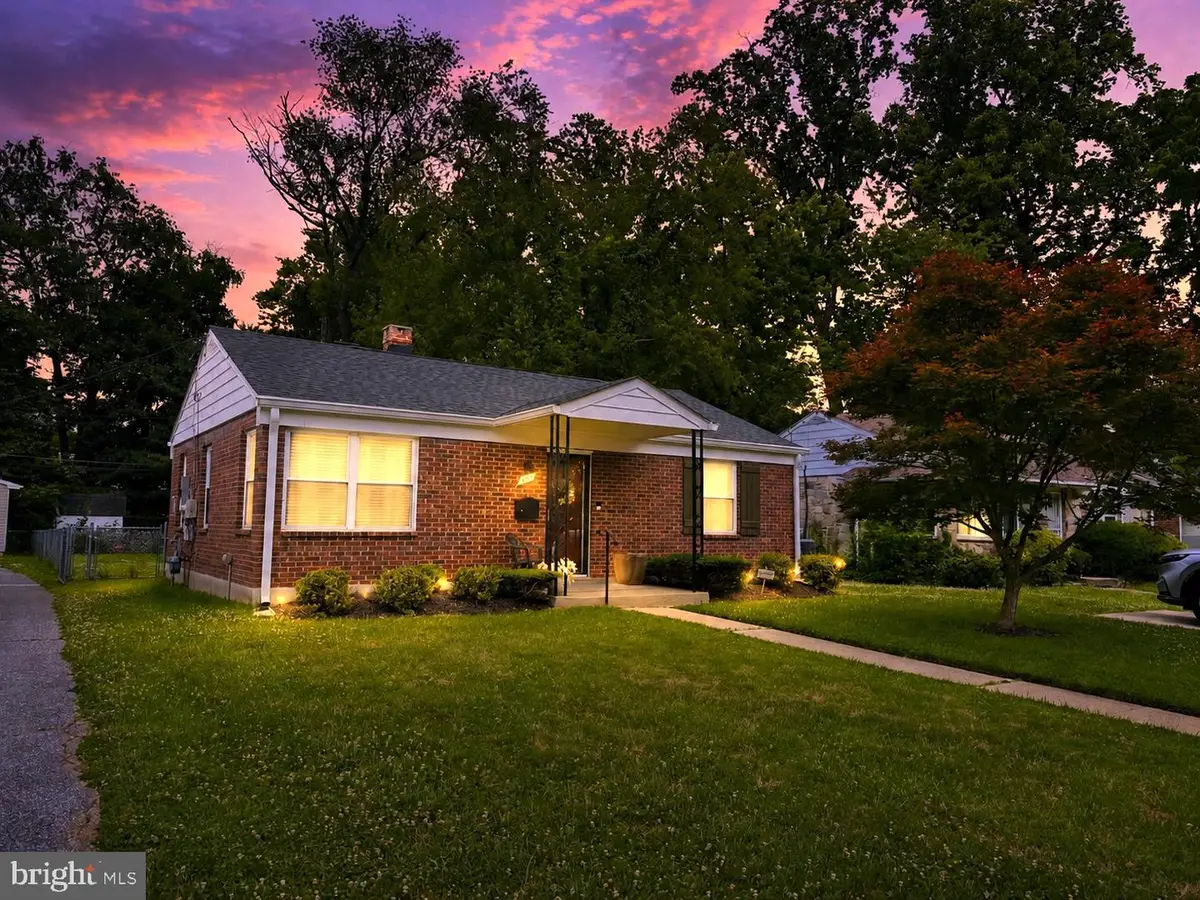 607 Glenrock Rd, Pikesville, MD 21208 - #1