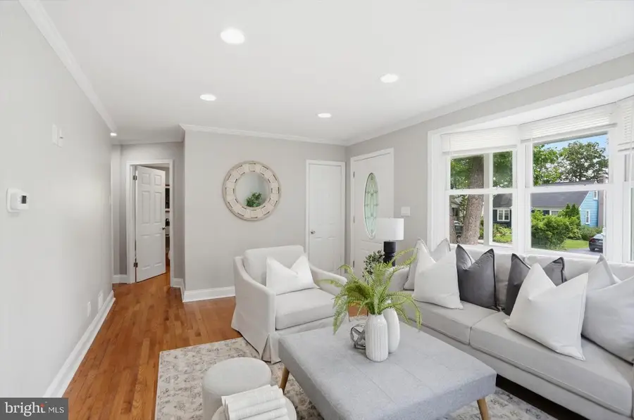 74 Northwood Dr, Lutherville Timonium, MD 21093 - #3