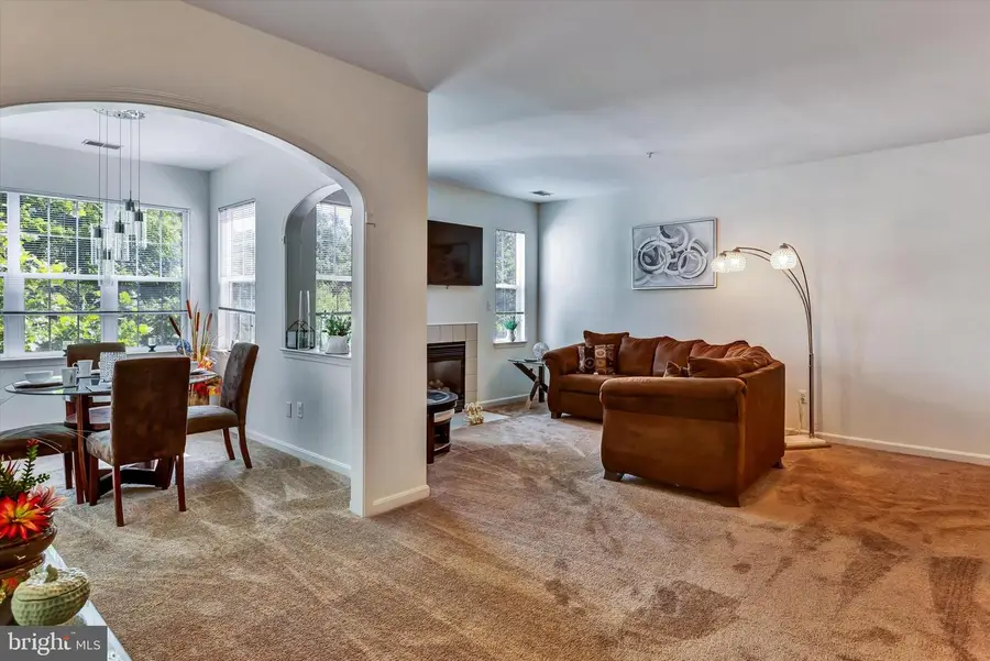 5002 Hollington Dr #204, Owings Mills, MD 21117 - #3