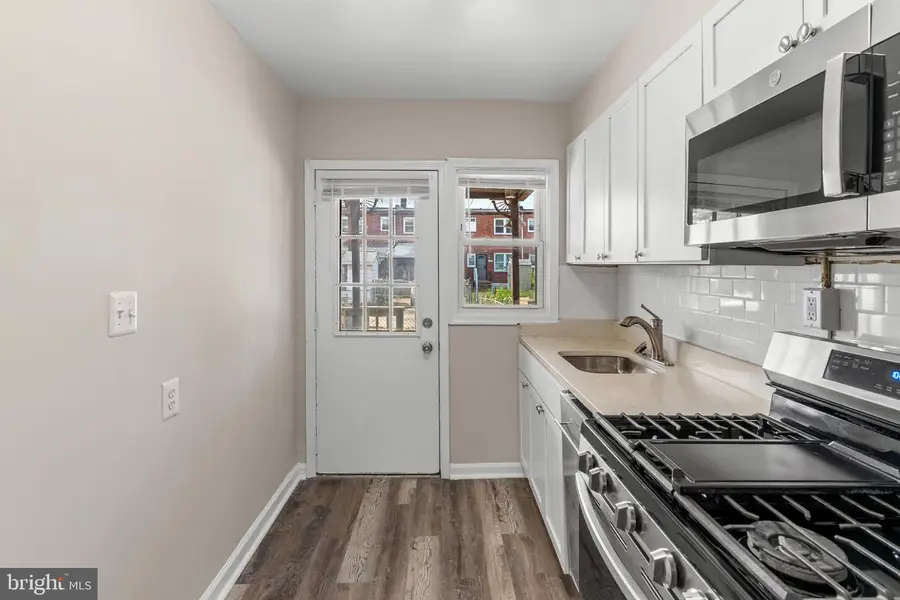 2147 Coralthorn Rd, Middle River, MD 21220 - #3