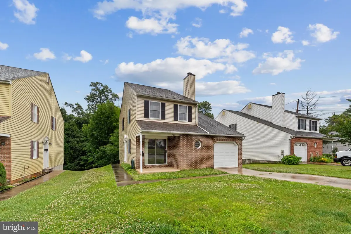 2001 Vista Ln, Lutherville Timonium, MD 21093 - #1