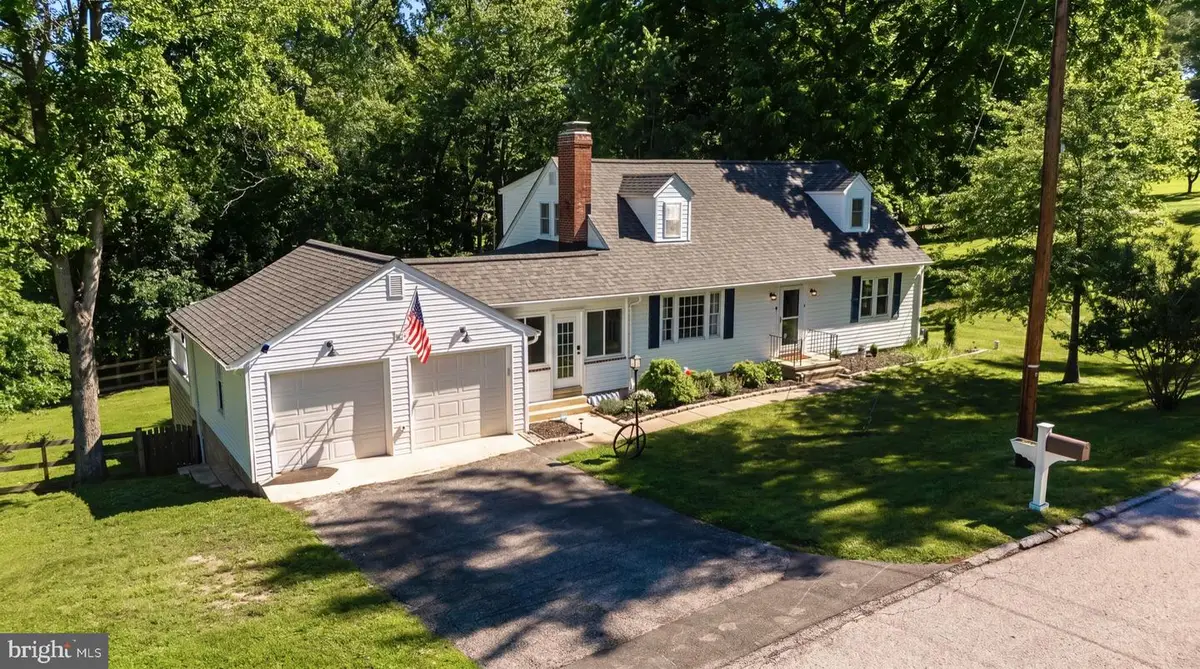 1102 Greenway Rd, Cockeysville, MD 21030 - #1
