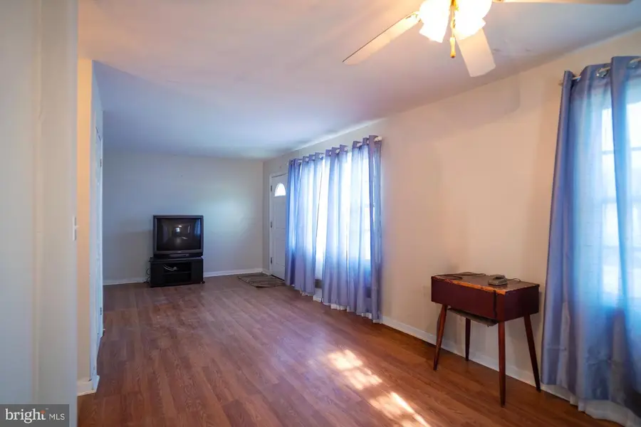 2218 Gaylawn Dr, Baltimore, MD 21227 - #3