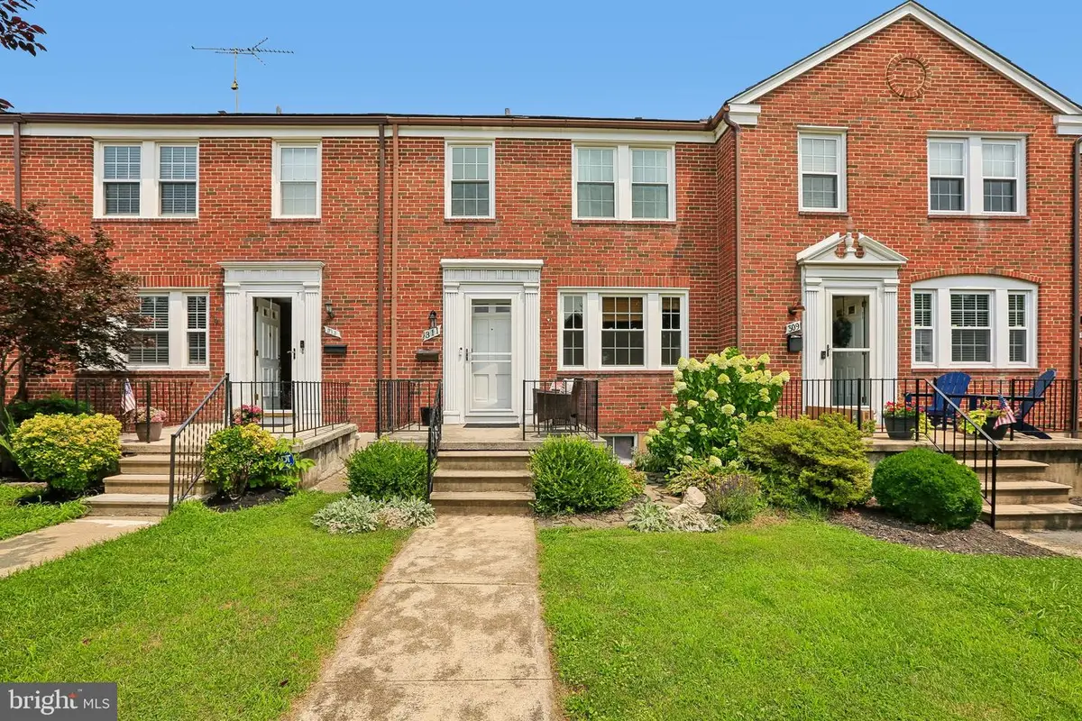 311 Greenlow Rd, Catonsville, MD 21228 - #1