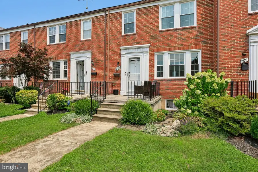 311 Greenlow Rd, Catonsville, MD 21228 - #2