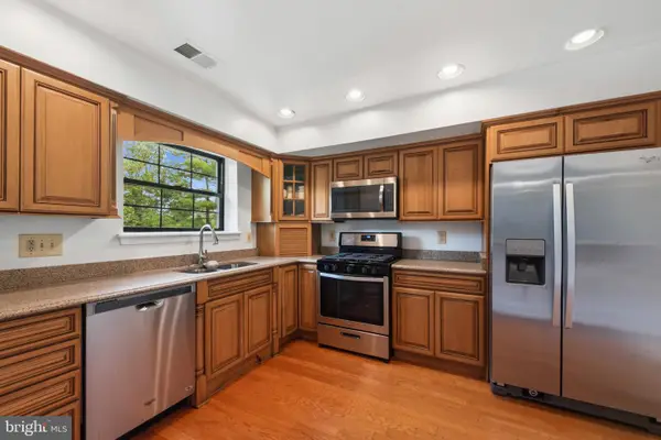 22 Alanbrooke Ct #22e, TOWSON, MD 21204