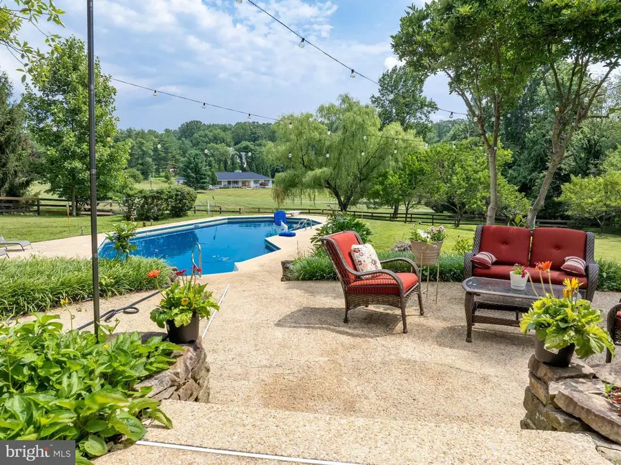 13215 Falls Rd, Cockeysville, MD 21030 - #2