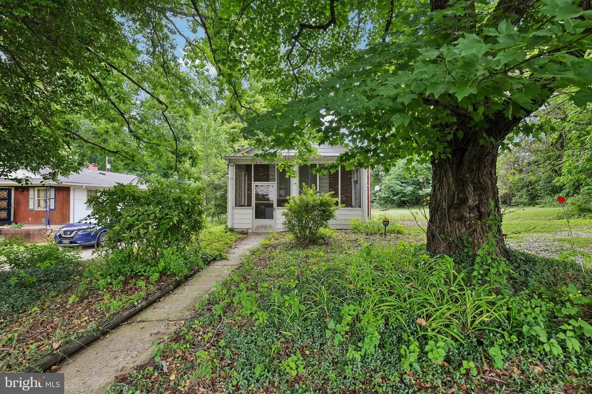 525 Winters Ln, Baltimore, MD 21228 - #1