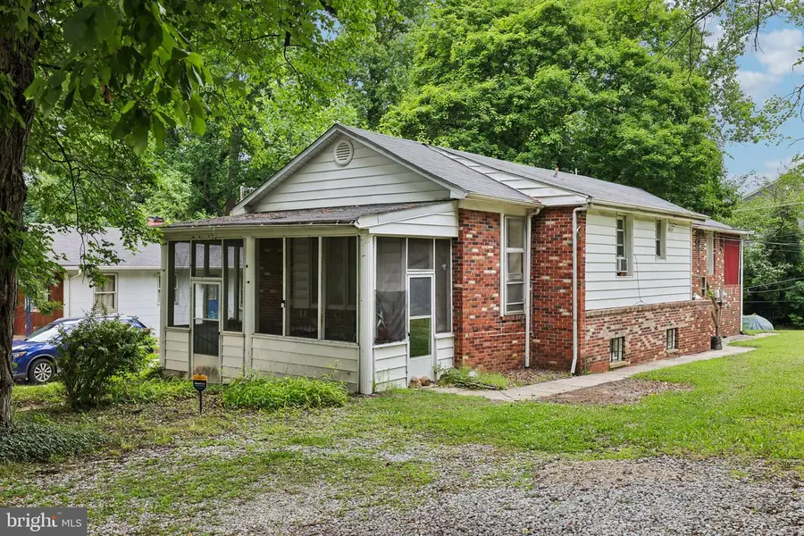 525 Winters Ln, Baltimore, MD 21228 - #2