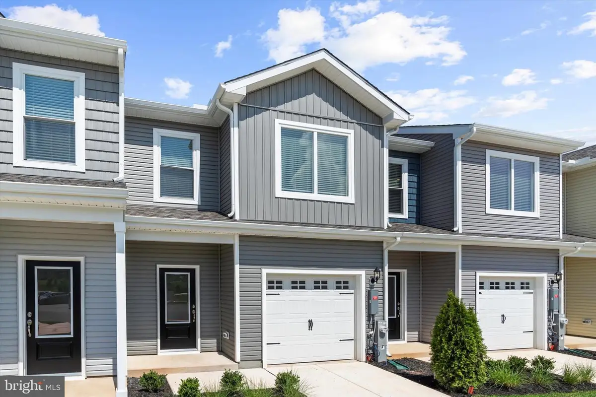 8112 Bartholomew Ct, Baltimore, MD 21206 - #1
