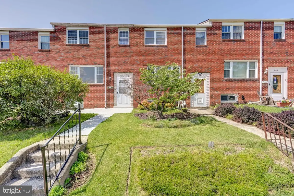 913 Regina Dr, Baltimore, MD 21227 - #1