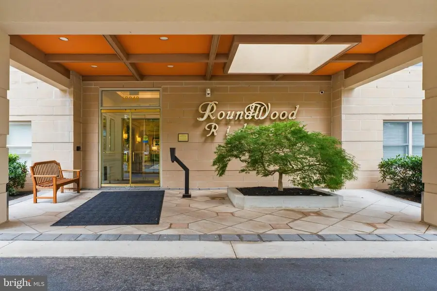 12240 Roundwood Rd #203, Lutherville Timonium, MD 21093 - #2