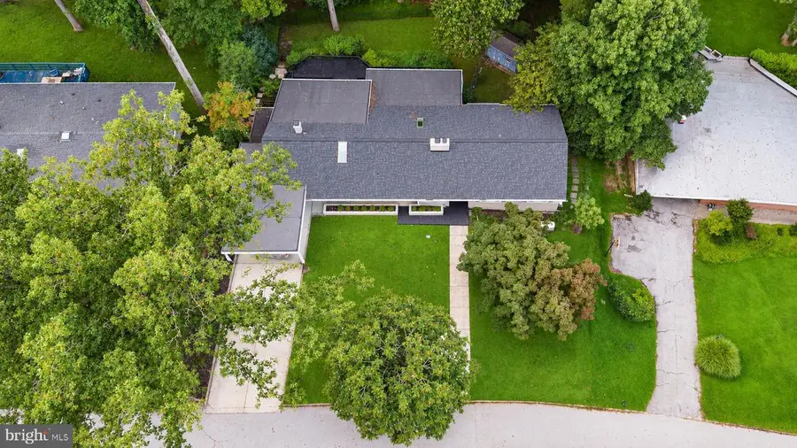8206 Cranwood Ct, Pikesville, MD 21208 - #3