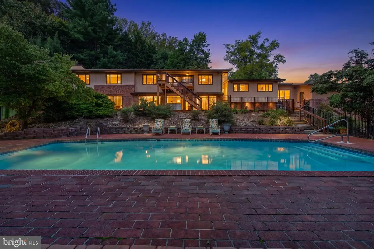 17 Ivy Hill Ct, Cockeysville, MD 21030 - #1