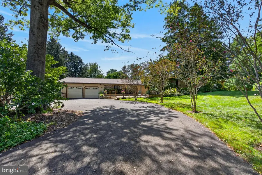 17 Ivy Hill Ct, Cockeysville, MD 21030 - #3
