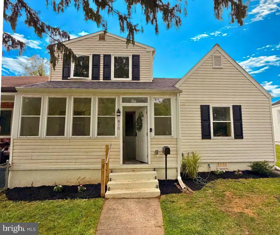 610 Meadow Rd, Baltimore, MD 21206 - #1