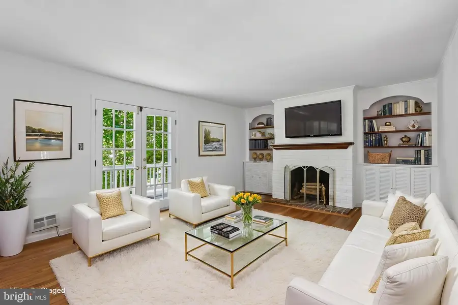 4 Overgate Ct, Cockeysville, MD 21030 - #3