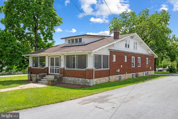 18 E Chatsworth Ave E, REISTERSTOWN, MD 21136